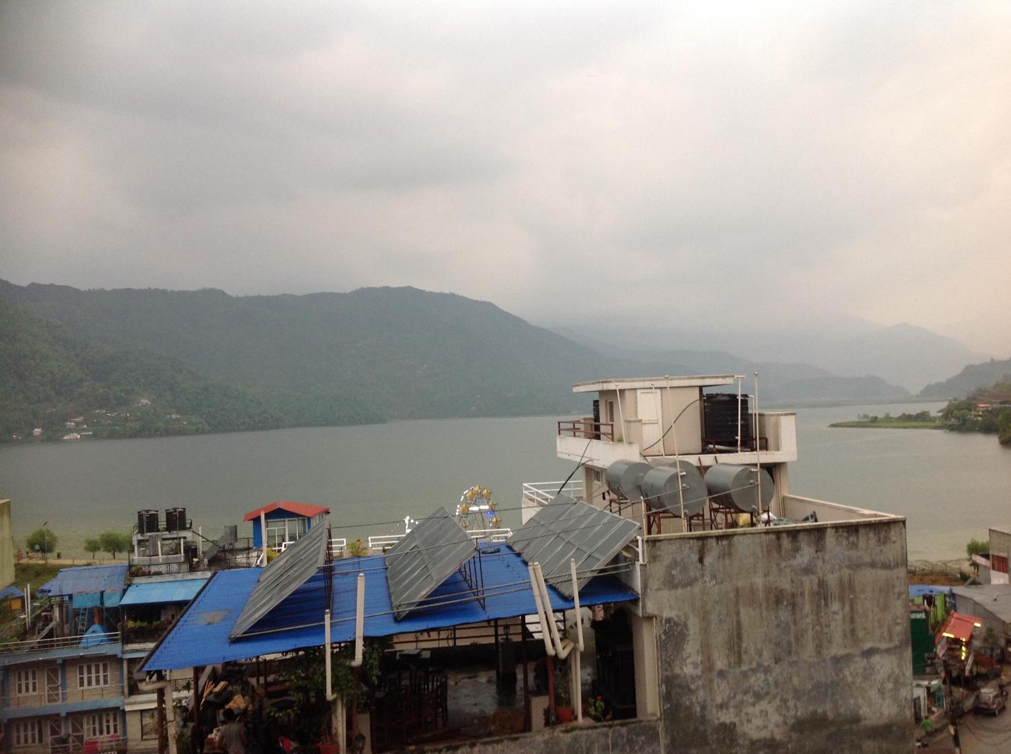 Hotel Direction Pokhara Exterior foto