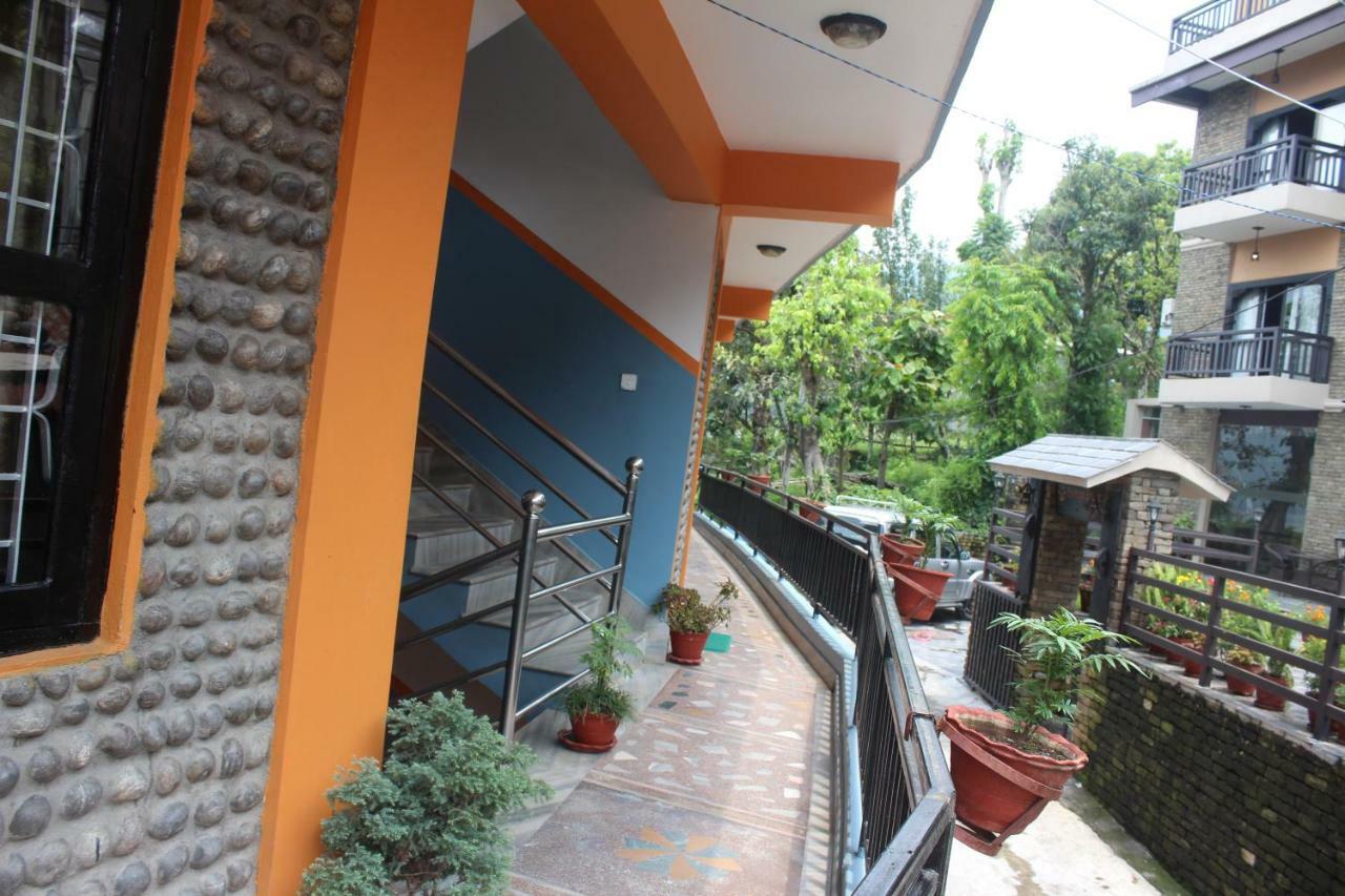 Hotel Direction Pokhara Exterior foto