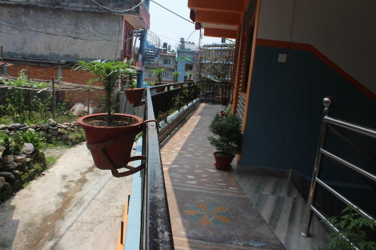 Hotel Direction Pokhara Exterior foto