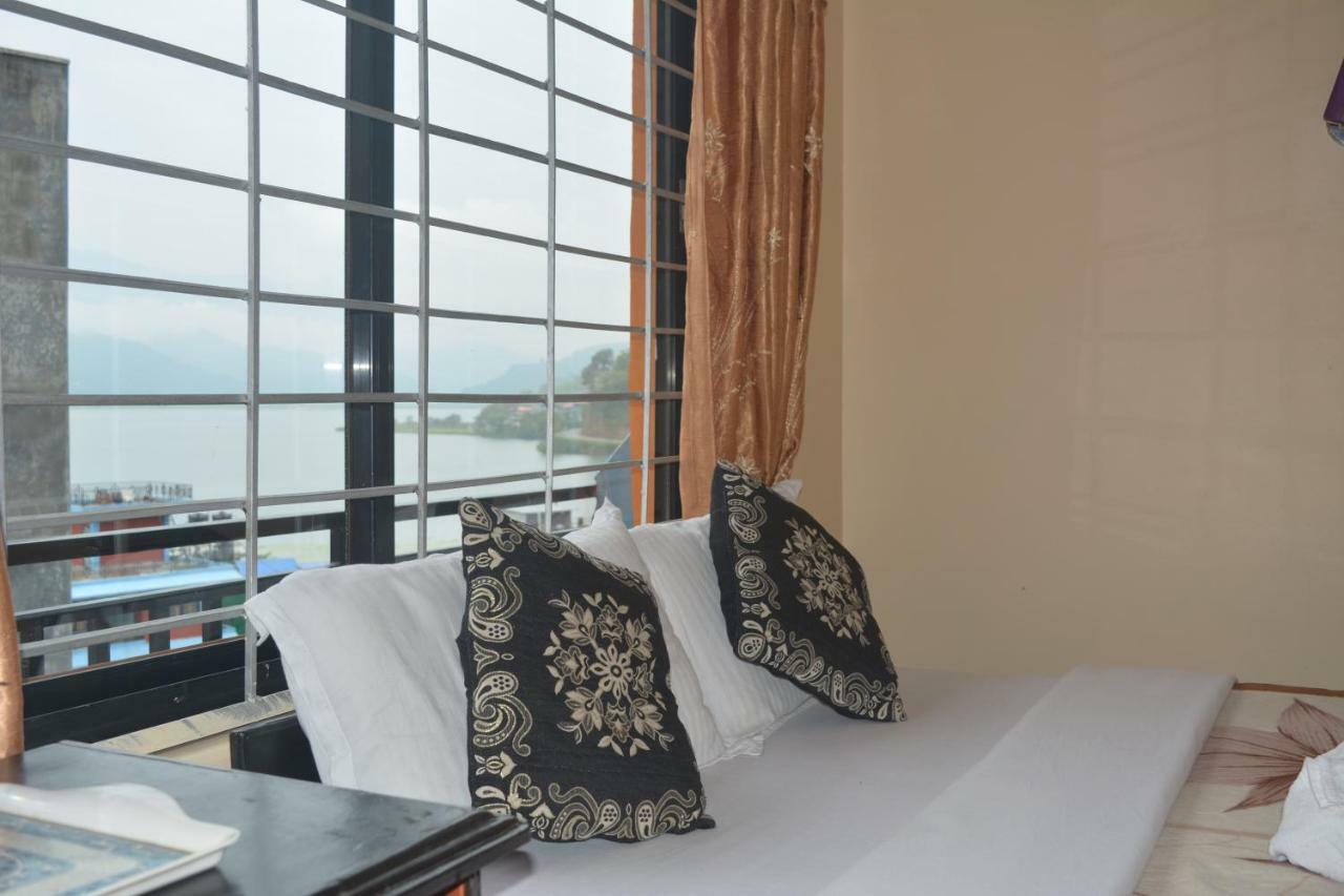 Hotel Direction Pokhara Exterior foto